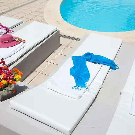 Badel By Vacanzy Collection